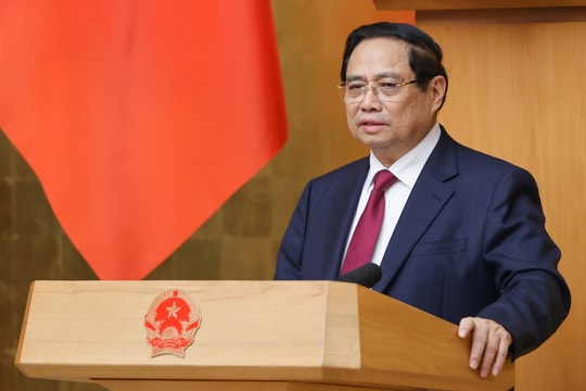 Thủ tướng: Xây dựng luật phải phân cấp, phân quyền tối đa và cắt giảm mọi thủ tục rườm rà