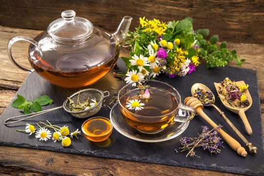 Những thực phẩm quen thuộc giúp gan phục hồi tự nhiên sau khi dùng rượu bia và đồ dầu mỡ