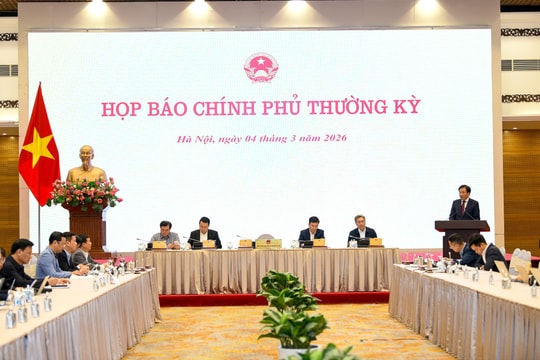 Họp báo Chính phủ: Xuất nhập khẩu tăng cao, 64.500 doanh nghiệp gia nhập thị trường