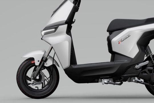 Lái thử xe điện hơn 15 triệu, bất ngờ vì tăng tốc mượt và đi được tới 135 km