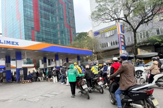 Chỉ trong một tuần, giá xăng dầu tăng gần 11.000 đồng/lít: Nguyên nhân do đâu?