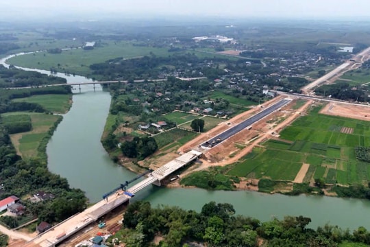 Quảng Trị đang hình thành “điểm giao thương” mới khi nhiều dự án lớn, các tuyến quốc lộ và cao tốc hội tụ sau sáp nhập