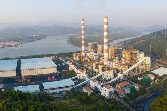 Những doanh nghiệp nào dễ bị tác động khi giá năng lượng tăng?