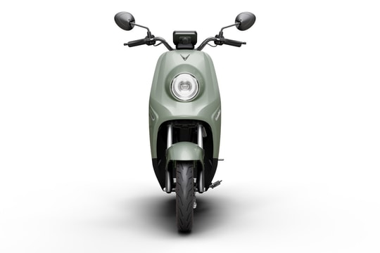Lái thử “xe điện cá tính” của VinFast giá hơn 14 triệu: Thiết kế khác biệt, đi 70 km/lần sạc