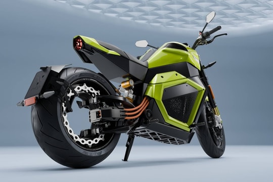 Xe điện tiến gần cảm giác “đổ xăng 5 phút”, sạc đầy pin đi được gần 350 km