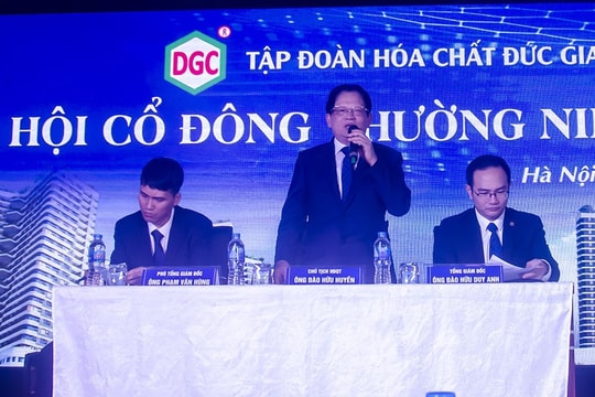Trước khi bị khởi tố, bầu Huyền đã nói gì với gần 20.000 cổ đông Hóa chất Đức Giang (DGC)?