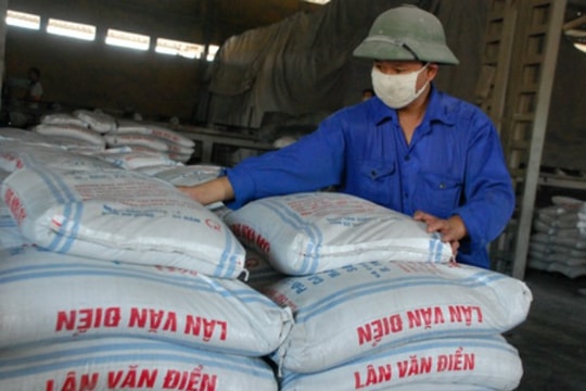 Lợi nhuận tăng hơn 160%, cổ phiếu một doanh nghiệp phân bón vẫn nhận án hủy niêm yết bắt buộc
