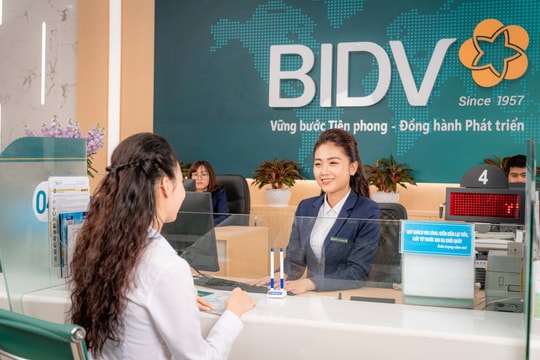 Lãi suất ngân hàng hôm nay 23/3: Big 4 ổn định, khối tư nhân nâng trần