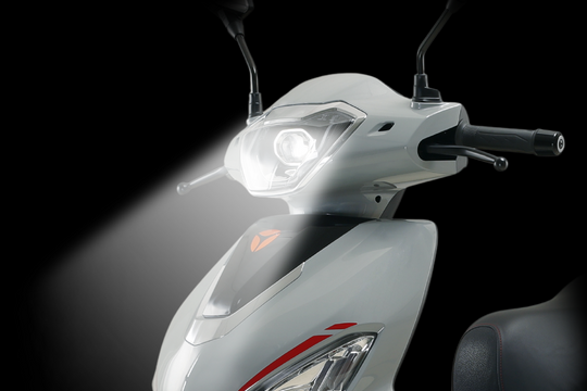 Mẫu xe điện đi tới 200 km/lần sạc, trang bị nhiều công nghệ an toàn thông minh