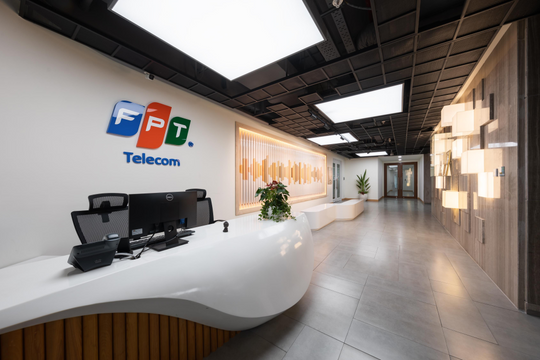 Dư địa tăng giá tới 20% của Viễn thông FPT (FOX) đến từ đâu?