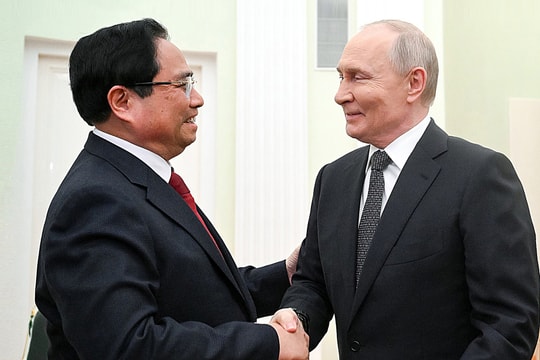 Thủ tướng Phạm Minh Chính hội kiến Tổng thống Liên bang Nga Vladimir Putin