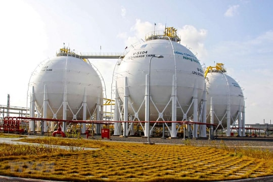 EVN ký hợp đồng mua điện, khởi công dự án LNG gần 19.000 tỷ đồng
