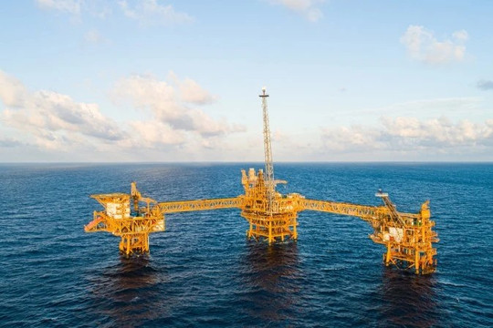 Lợi nhuận nhóm dầu khí quý II được dự báo phân hóa, BSR nổi bật với mức tăng gần 382%