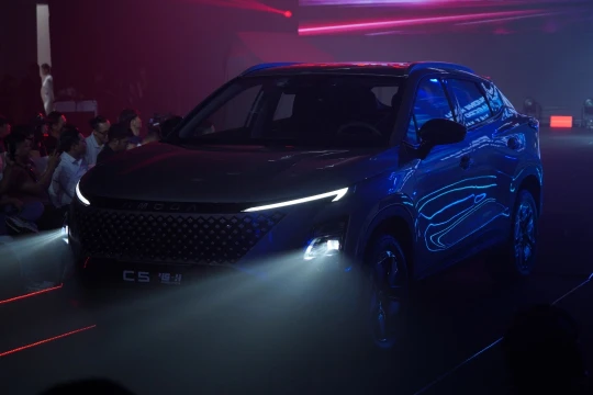 Ra mắt mẫu SUV hybrid giá rẻ, cạnh tranh trực tiếp với loạt xe xăng