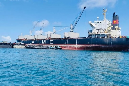 Huy động thêm tàu vận tải cỡ lớn chở dầu từ Vịnh Ba Tư về Việt Nam