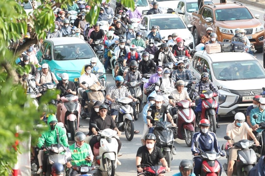 Không hoàn toàn cấm xe xăng, Hà Nội đã có sẵn và đang chuẩn bị những gì trong Vành đai 1?