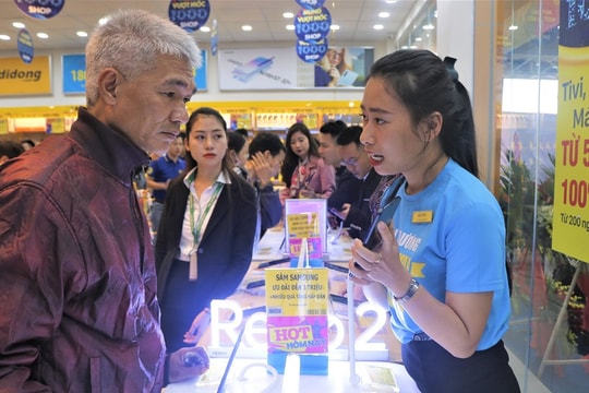 Bán trả góp đang gia tăng tỷ trọng nhanh chóng trong doanh thu Điện Máy Xanh