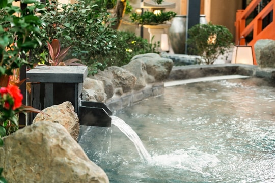 Người Nhật sống khỏe nhờ tắm suối khoáng nóng mỗi ngày