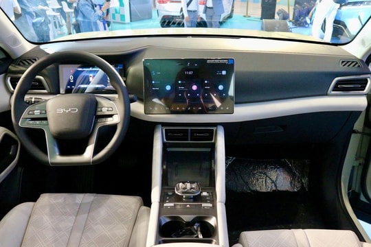 Bất ngờ khi cầm lái xe điện hơn 600 triệu: 380 km/lần sạc, êm ái và càng đi càng “đã”