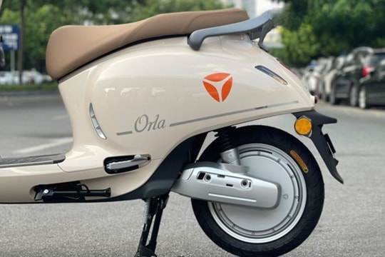 Một ngày cầm lái xe điện Yadea Orla: Thanh lịch, đi 80km, dễ kiểm soát và tiết kiệm khi dùng
