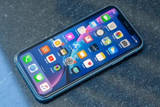 Mẫu iPhone "từng làm mưa làm gió" nay chỉ còn 3 triệu: Nhu cầu cơ bản, lướt mạng vẫn mượt
