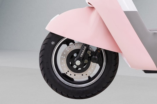 Cầm lái xe điện mini đi 60km: Nhỏ gọn, dễ dùng, lựa chọn "quen mặt" của học sinh đô thị