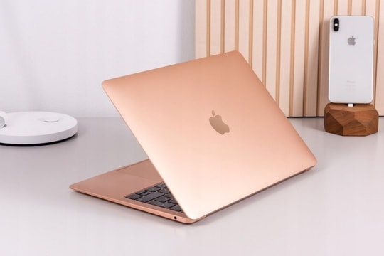Đây là laptop "quốc dân" của Apple vẫn đáng mua sau 5 năm