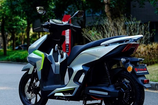 Mẫu xe điện với kiểu dáng "tựa Air Blade" giá chỉ 35 triệu: Động cơ 4.000W, đi xa 130 km/lần sạc