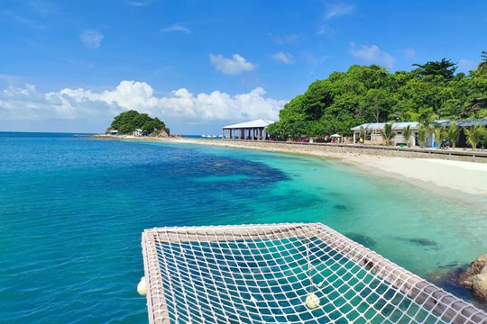 Ngay sát đảo ngọc nổi tiếng Việt Nam có một “hòn đảo bí mật”: Đẹp như Maldives thu nhỏ
