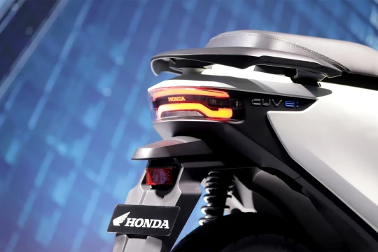 Trải nghiệm xe điện Honda đổi pin: Công nghệ mới, đi 80 km/h, thay pin trong vài phút