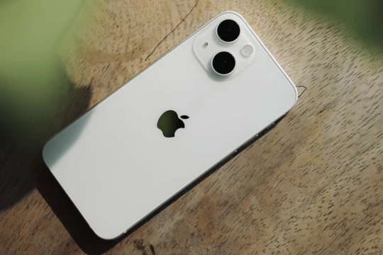 Ngày chung đôi, đây là mẫu iPhone giảm giá mạnh: Chỉ từ 5 triệu đồng