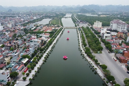 Ninh Bình sẽ thành lập ít nhất 16 phường mới trong 2 năm tới, mục tiêu lên thành phố rõ nét