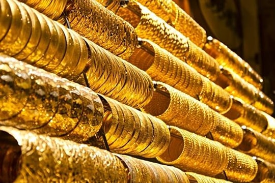 Thị trường kim loại quý hôm nay 8/5: Giá vàng neo cao, bạc tăng tốc