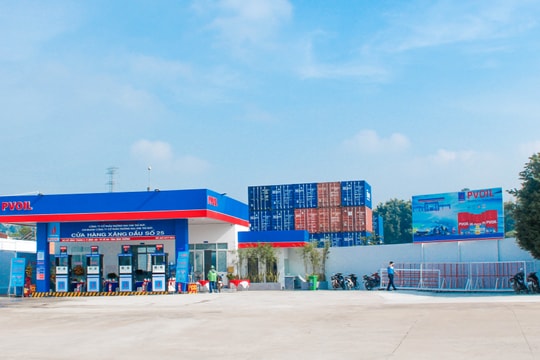 V-Green bắt tay PVOIL, chuẩn bị phủ gần 3.000 tủ đổi pin tại hệ thống cây xăng trên toàn quốc