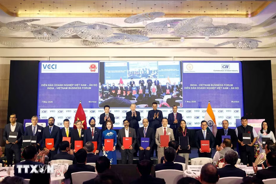 Tổng Bí thư, Chủ tịch nước Tô Lâm chứng kiến Lễ trao các thỏa thuận hợp tác giữa các DN Việt Nam và Ấn Độ