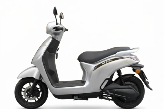 Xe điện ấn tượng với động cơ 3.000W: Thiết kế giống xe ga, chạy 150 km/lần sạc, tốc độ 70 km/h