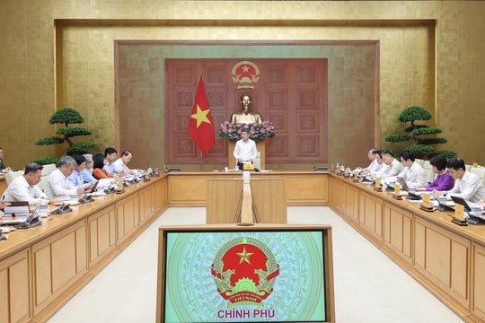 Thủ tướng Lê Minh Hưng: Đổi mới tư duy xây dựng và thi hành pháp luật là đặc biệt quan trọng