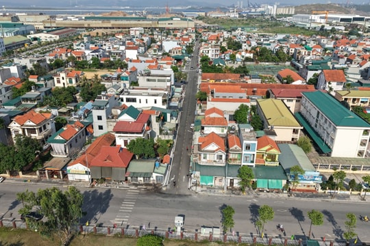 Được Quảng Ninh định vị là phường "công nghiệp" mới, diện tích hơn 41 km2, nơi đây đang hướng đến trở thành khu đô thị văn minh-đáng sống