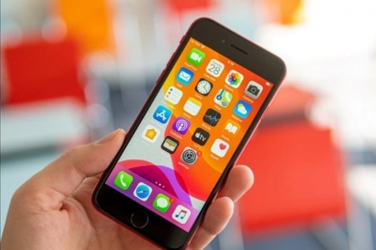 Trải nghiệm mẫu iPhone “hoài cổ” giá chưa tới 3 triệu đồng: Vẫn mượt, chụp đẹp khiến nhiều máy Android dè chừng