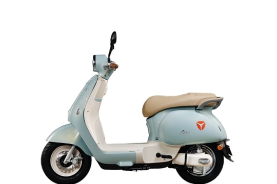 Trải nghiệm xe điện nhỏ gọn kiểu Ý: Đi 80 km/lần sạc, có số lùi và càng chạy càng mê