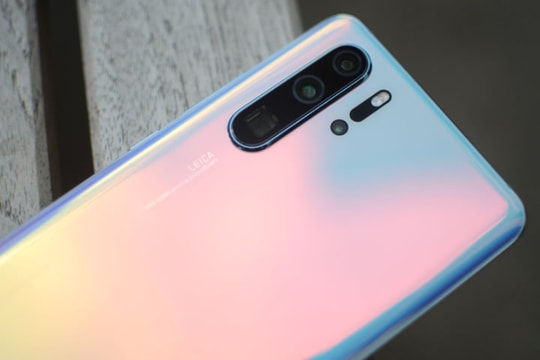 Huawei P30: Smartphone camera Leica 40MP, màn hình OLED và chip Kirin 980