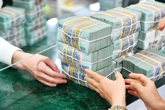 NHNN “nới” thanh khoản, áp lực lãi suất huy động có thể giảm dần