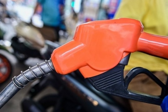 Giá xăng dầu hôm nay 18/5: Tăng đồng loạt trên thế giới