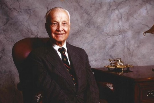 John Templeton chỉ ra lí do khiến 80% nhà đầu tư trẻ tuổi luôn mua cổ phiếu ở đỉnh