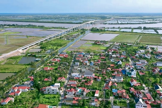 Nằm ven biển, xã mới rộng gần 32km2 của Hải Phòng đang tăng tốc hành chính số, xây dựng chính quyền thân thiện gần dân