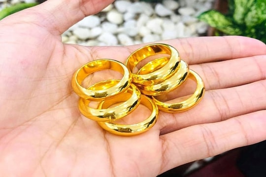 Giá vàng nhẫn hôm nay 30/5: Vàng nhẫn tiếp đà đi lên, người mua thở phào sau nhiều ngày lao dốc