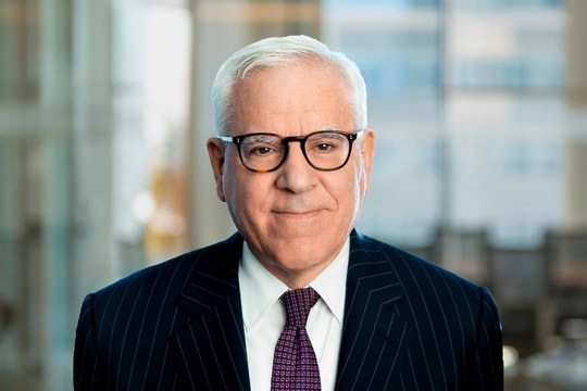 2 chiến lược đầu tư giúp Founder của Carlyle Group quản lý 200 tỷ USD đứng vững trên thị trường chứng khoán