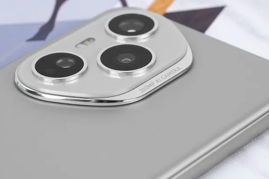 Mẫu điện thoại sở hữu camera AI 200MP, chip Snapdragon 8 Gen 3 và pin 6.000mAh: Giá hơn 15 triệu đồng