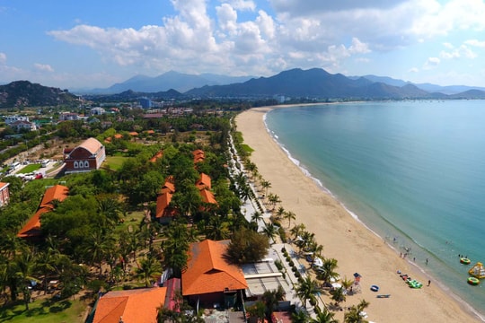 Phường mới phía Nam Khánh Hòa, diện tích 20km2 và giáp biển Đông, hướng mục tiêu trở thành điểm đến du lịch quốc gia