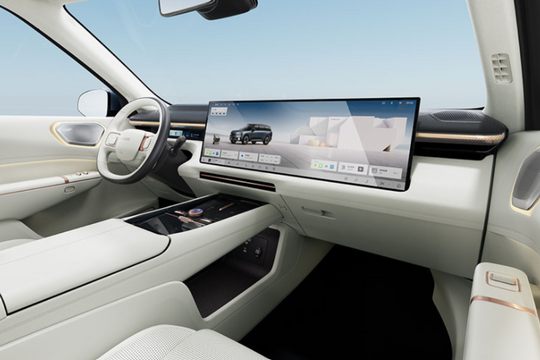 SUV cỡ lớn Lynk & Co 900 sắp ra mắt Việt Nam: Nội thất như chuyên cơ hạng sang, sức mạnh hơn 700 mã lực